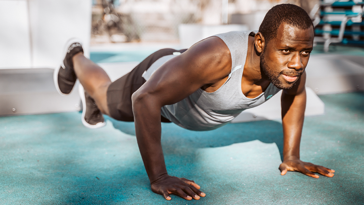 Pushups' health benefits and the right way to do them - Chicago